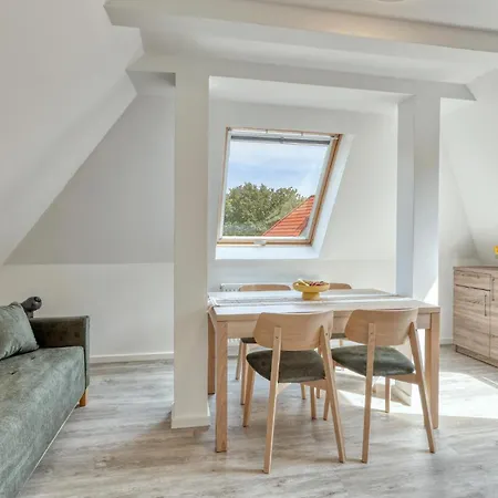 Apartment Gorgeous In Altenkirchen (Mecklenburg-Vorpommern)